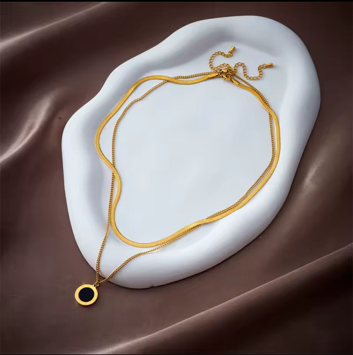 Lachite Collection - 316L Stainless Steel Roman Numerical Pendant Necklace